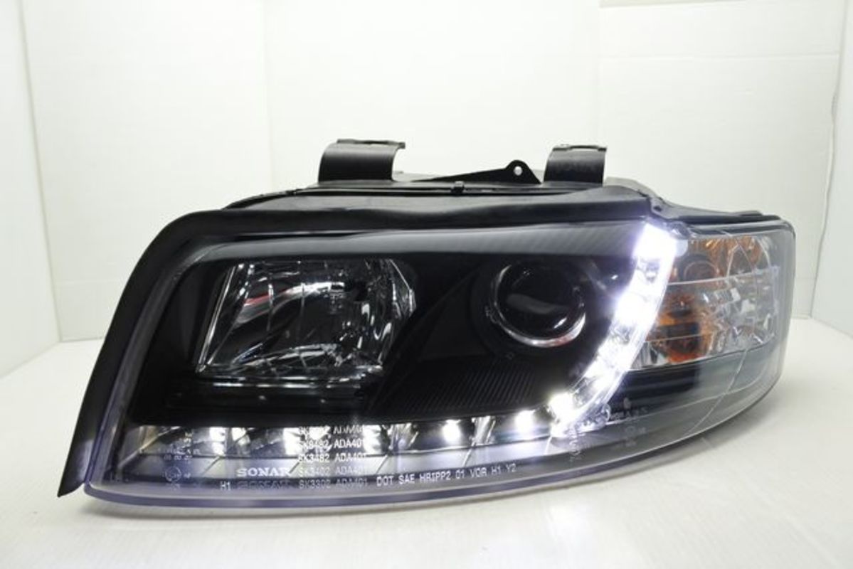 2001-2004 奧迪 A4 黑框R8魚眼 大燈