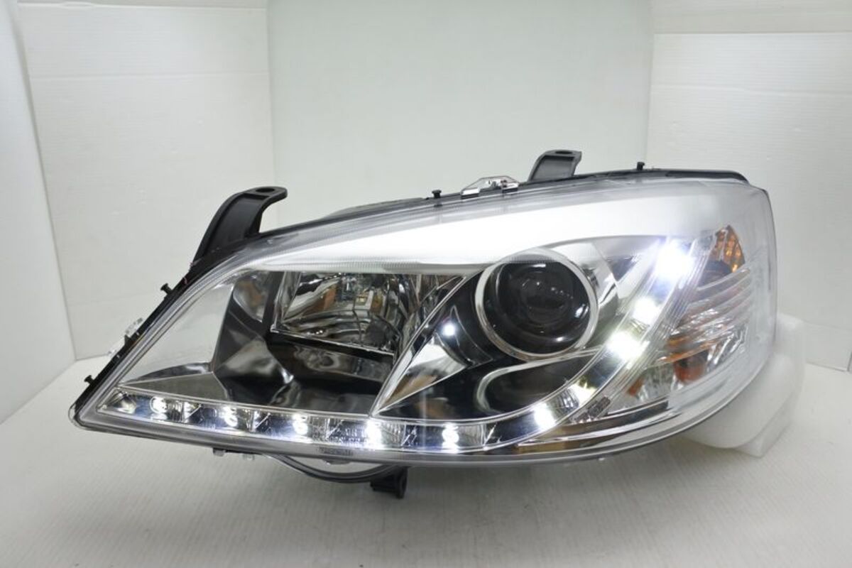 2001/07-2003 ASTRA G R8晶鑽魚眼 大燈 鹵素燈泡