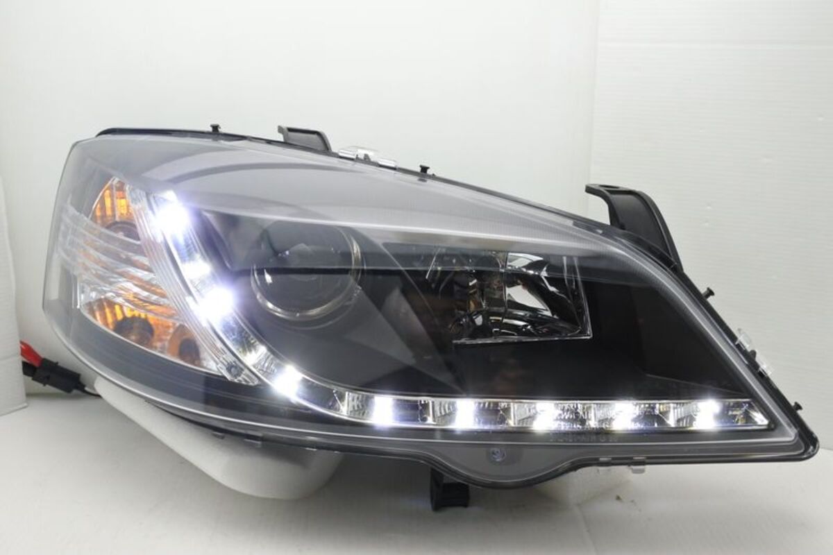 2001/07-2003 ASTRA G R8黑框魚眼 大燈 鹵素燈泡