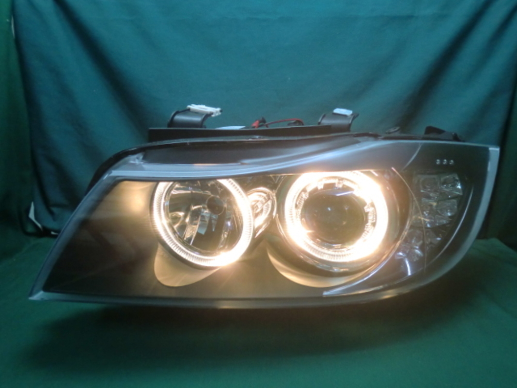 2005-2008 E90 E91 黑框光圈魚眼 大燈 LED方向燈.鹵素版本 停產