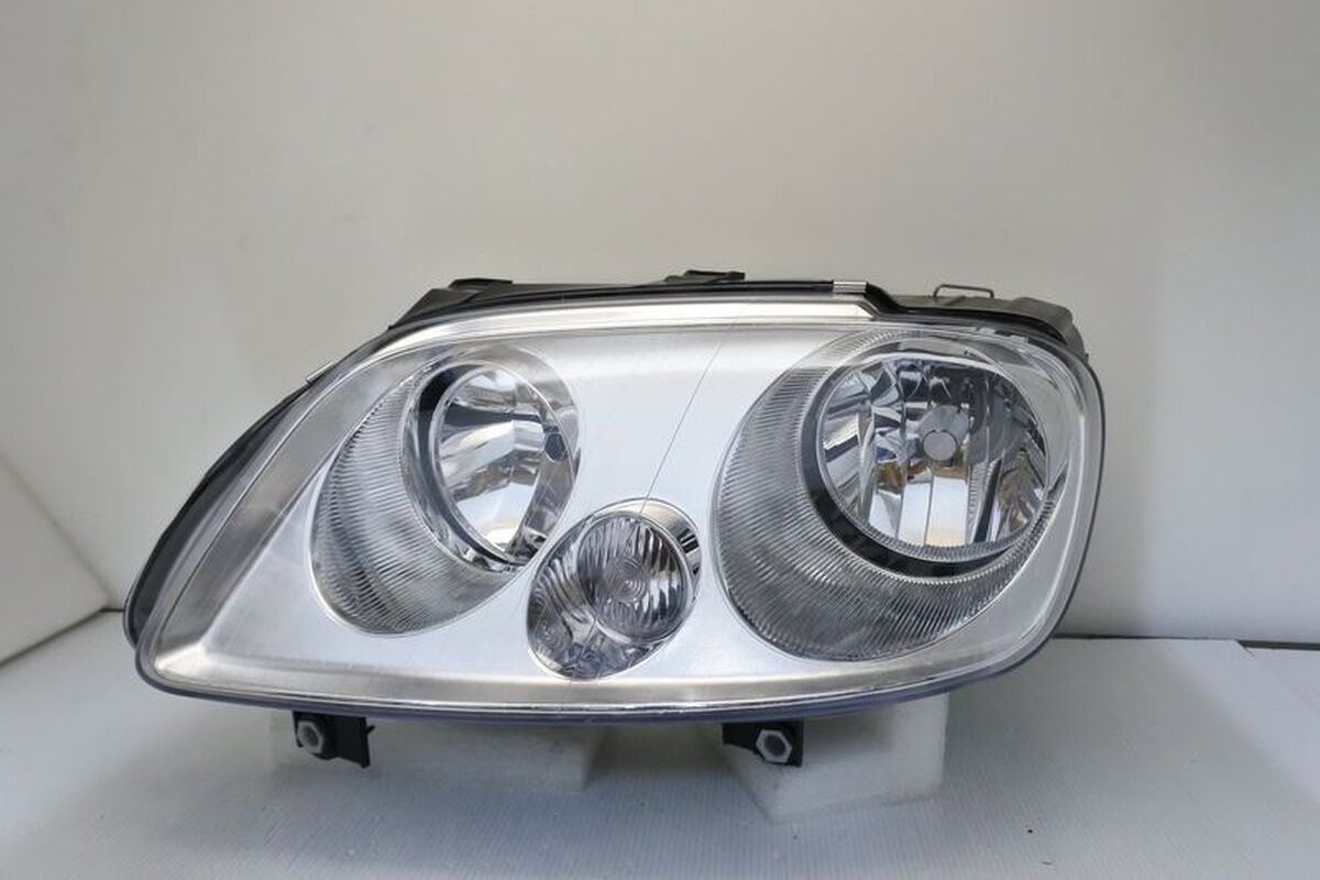 2006/09-2010 CADDY 原廠型魚眼 大燈 鹵素燈泡