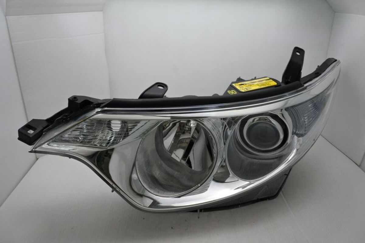 2006-2008 PREVIA 原廠魚眼 大燈 (有自動轉向.HID空件)