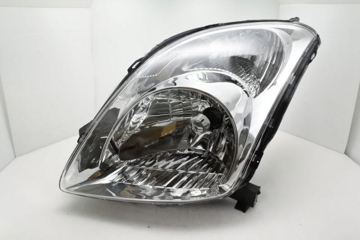 2005/09-2009 SWIFT 原廠型晶鑽 大燈 鹵素燈泡