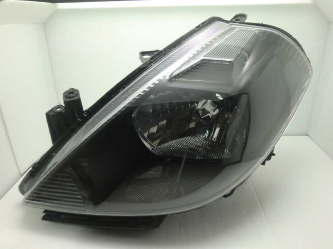 2006/06-2010/03  TIIDA 黑框 大燈 手調 (缺貨)