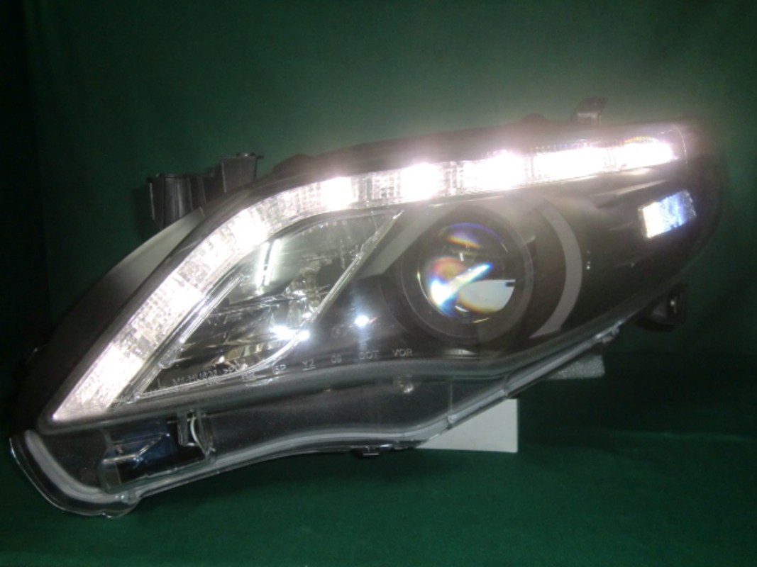 2010/07-2013/10 ALTIS 10.5代 LED上燈眉 黑框魚眼 大燈 (缺貨)