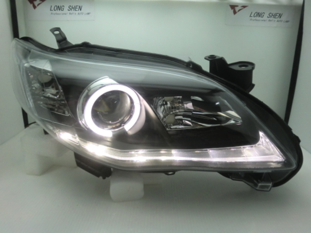 2010/07-2013/10 ALTIS 10.5代 LED光板 黑框光圈魚眼 大燈 鹵素燈泡