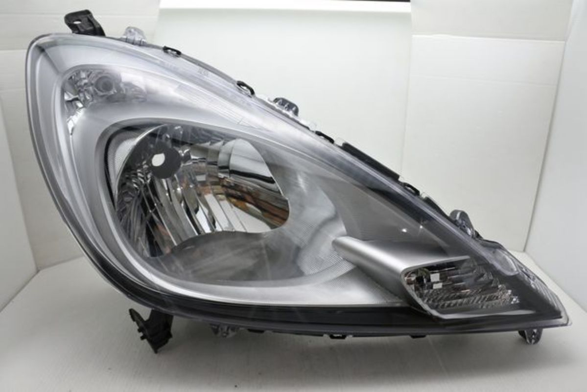 2011/07-2014/09 FIT 原廠型 大燈