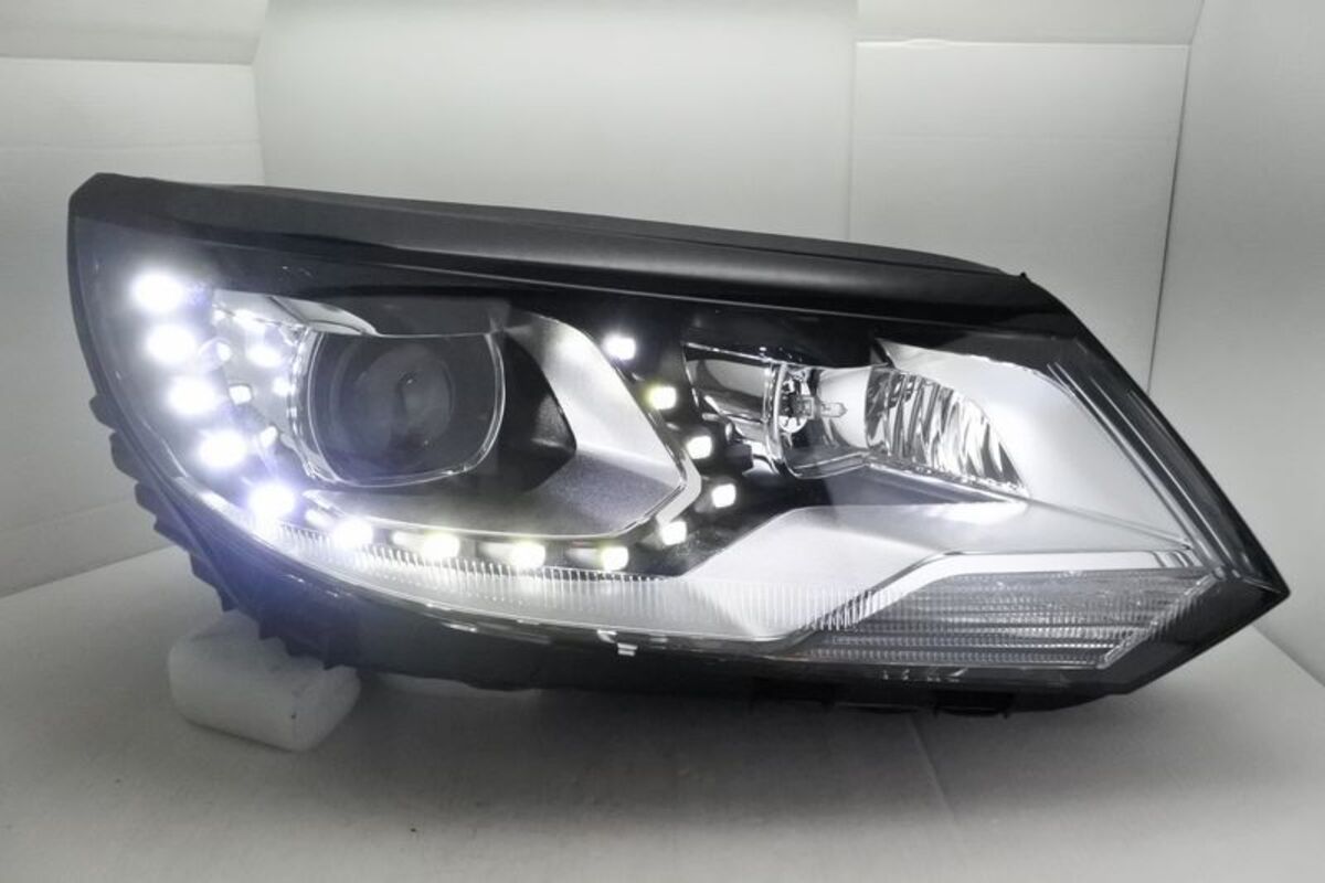 2011/09-2016/08 TIGUAN U型 黑框魚眼 大燈  HID版本