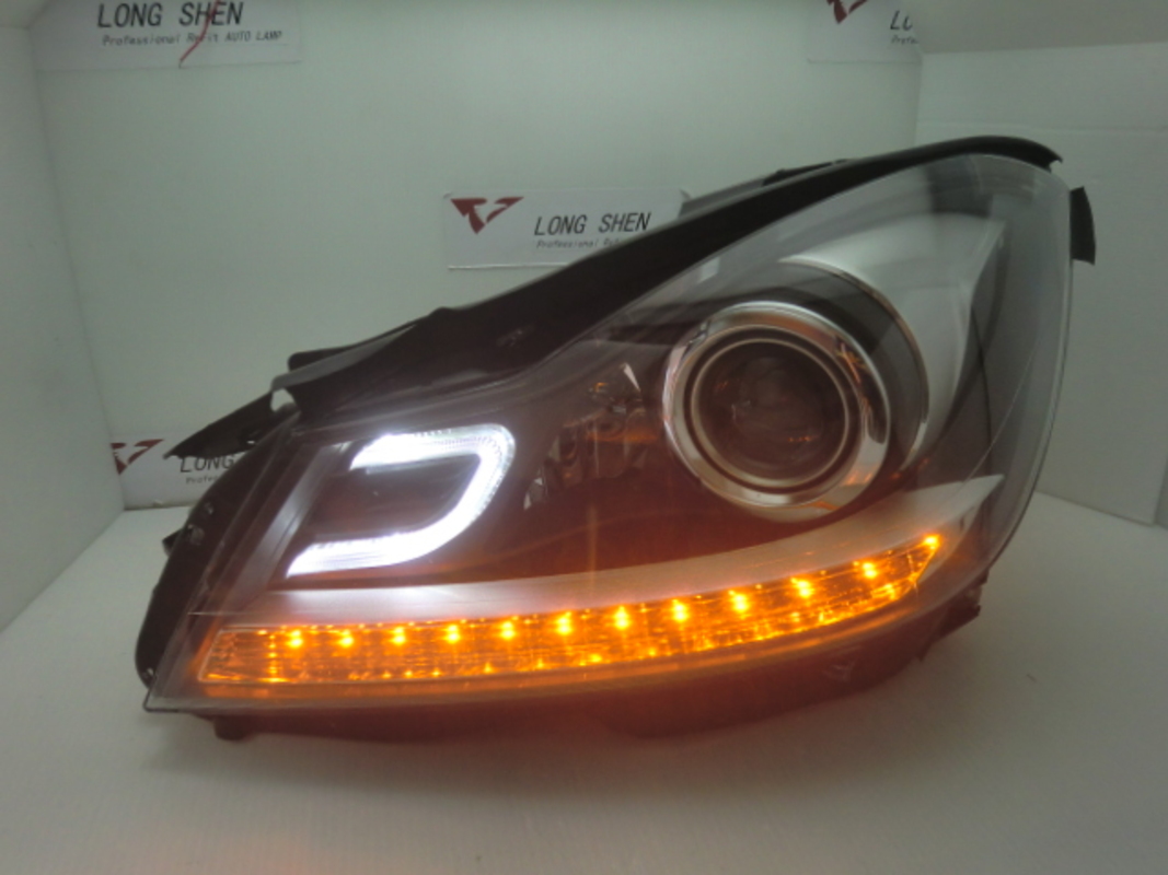 2011/04-2014 W204 升級AMG式樣 黑框魚眼 大燈 LED方向燈 鹵素燈泡