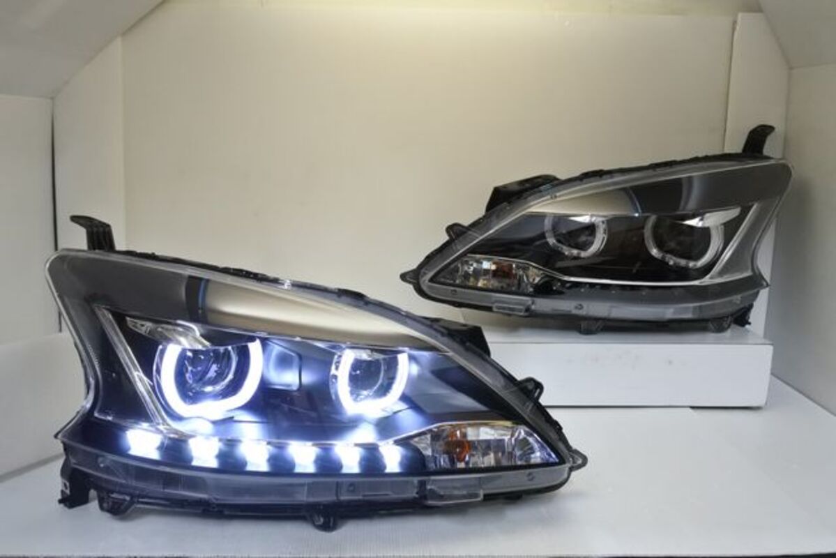 2013/10-2017/10 SUPER SENTRA B17 U型R8 黑框魚眼 大燈 (方向燈燈泡)