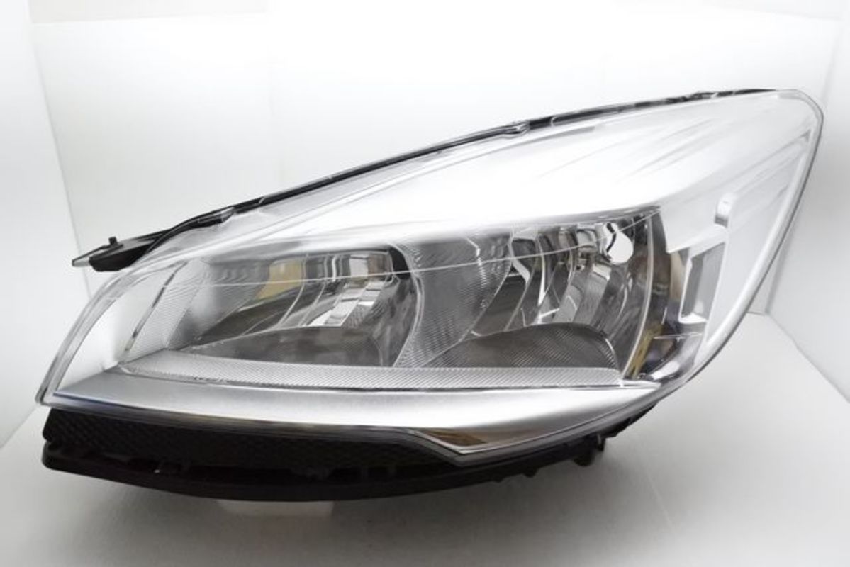 2013-2016/10 KUGA 原廠型晶鑽 大燈 鹵素版本
