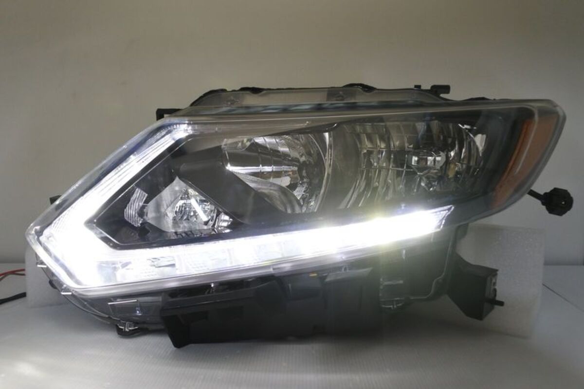 2015/05-2018/04 X-TRAIL T32 原廠型晶鑽 大燈 鹵素燈泡