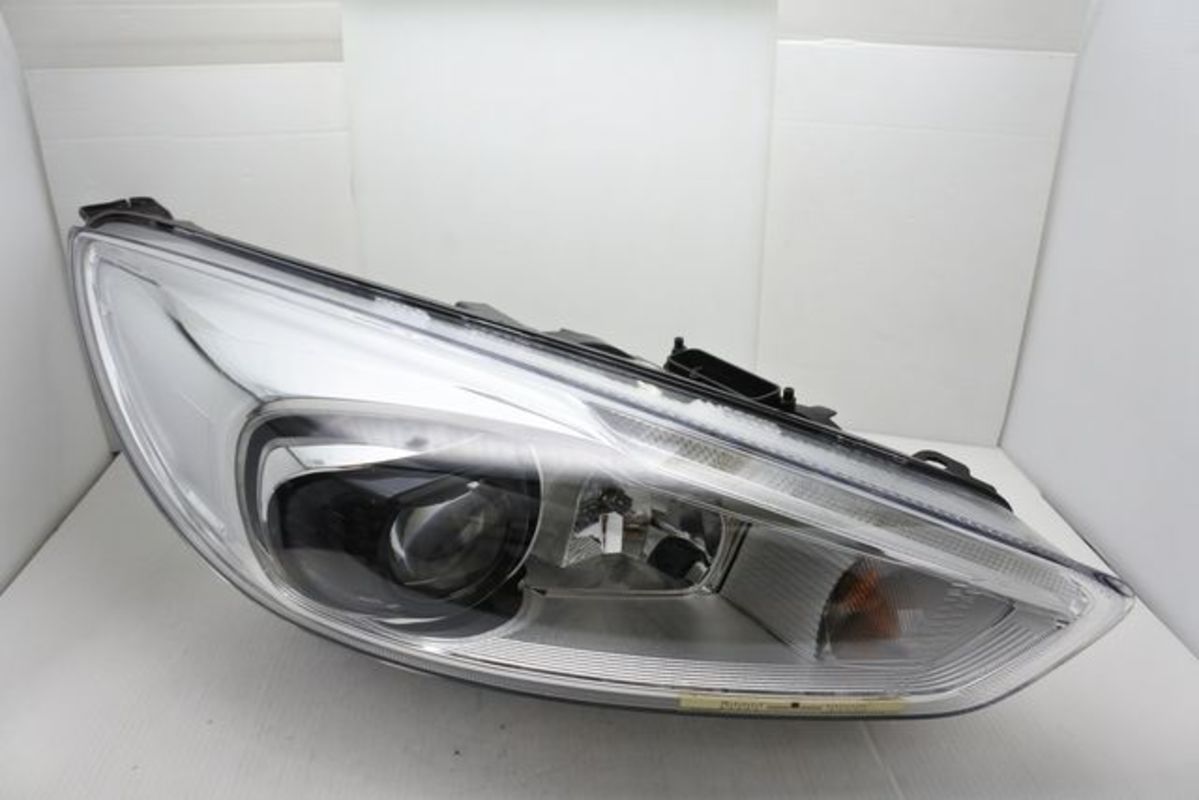 2015/11-2019/01 FOCUS MK3.5 頂級版 正廠 魚眼 大燈 HID版本