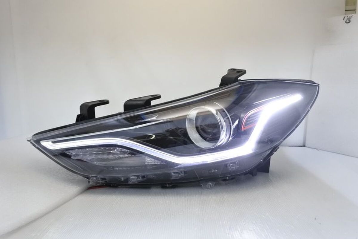 2017/03-2019/06 SUPER ELANTRA SPORT版本 原廠魚眼 大燈
