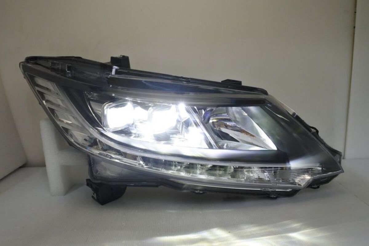 2018/01-2021/02 ODYSSEY LED原廠型黑框魚眼 大燈