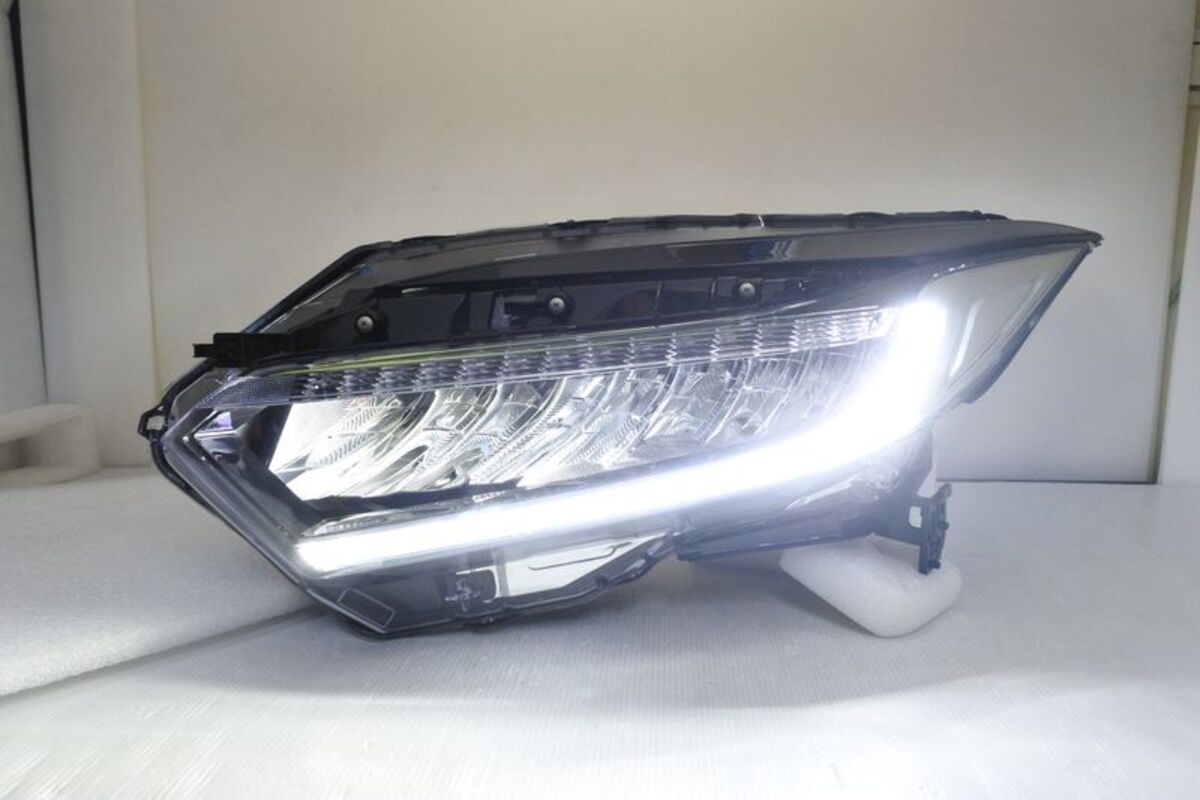 2019/05-2022/05 HRV 原廠型黑框 LED魚眼 大燈 LED方向燈