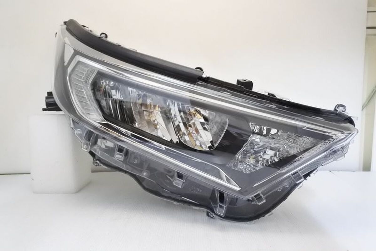2019/03-2025 RAV4 低規LED 大燈 正廠