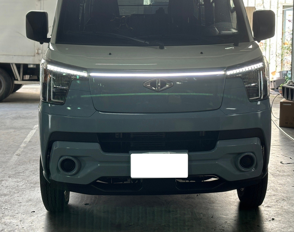 2024/11-中華三菱 J SPACE LED 貫穿燈 前車頭