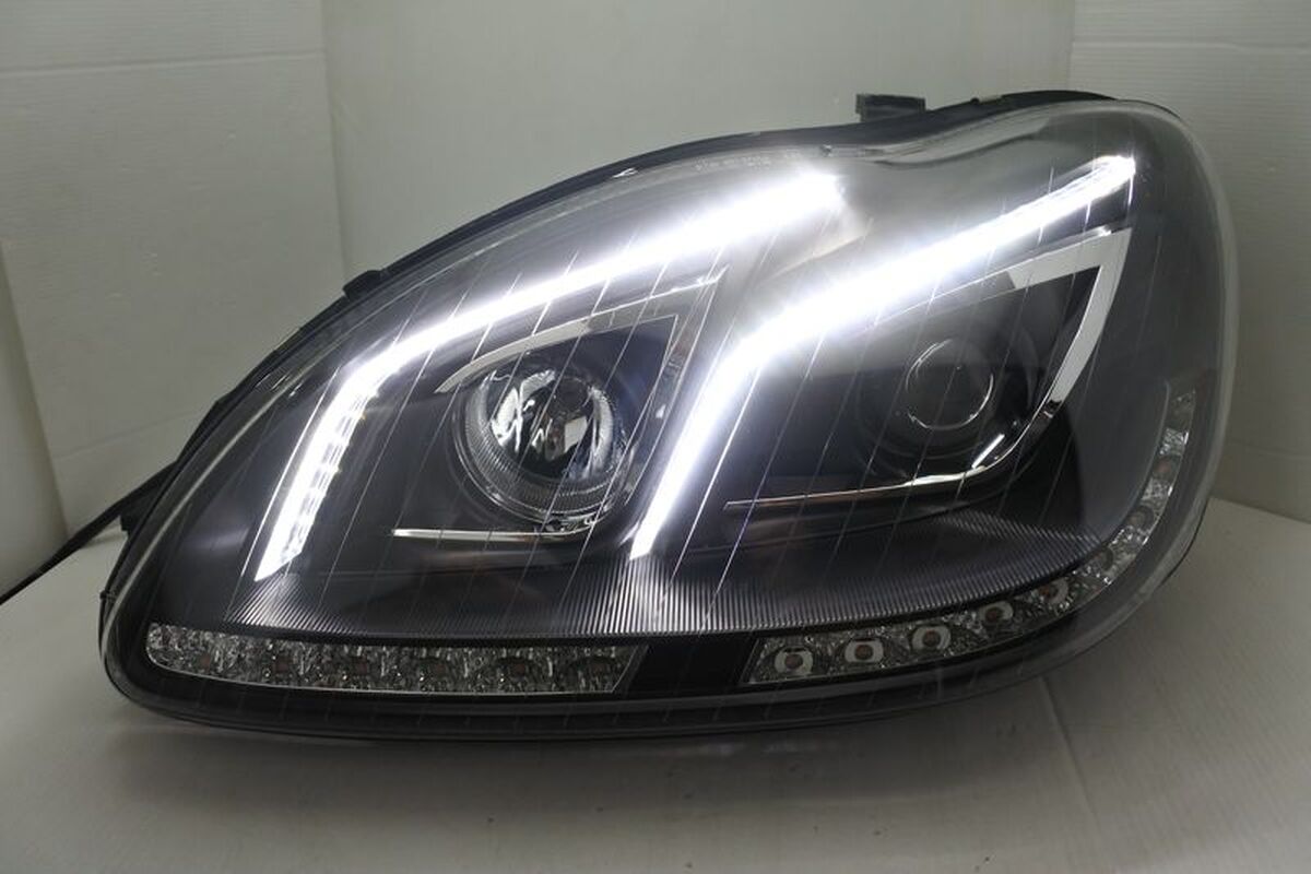 柏昇車體 上燈眉 黑框魚眼 大燈 序列式方向燈 此款為電壓12V 需要找電機自行修改