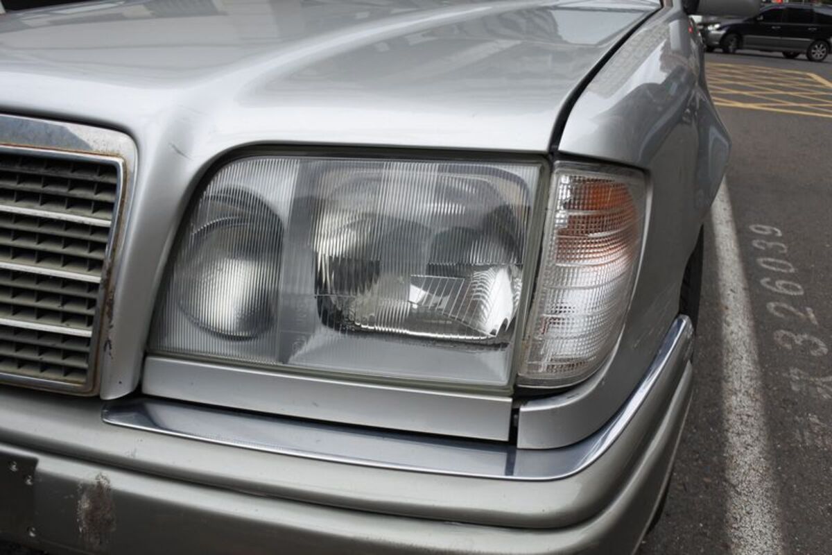 1993/07-1995 W124 原廠型 大燈