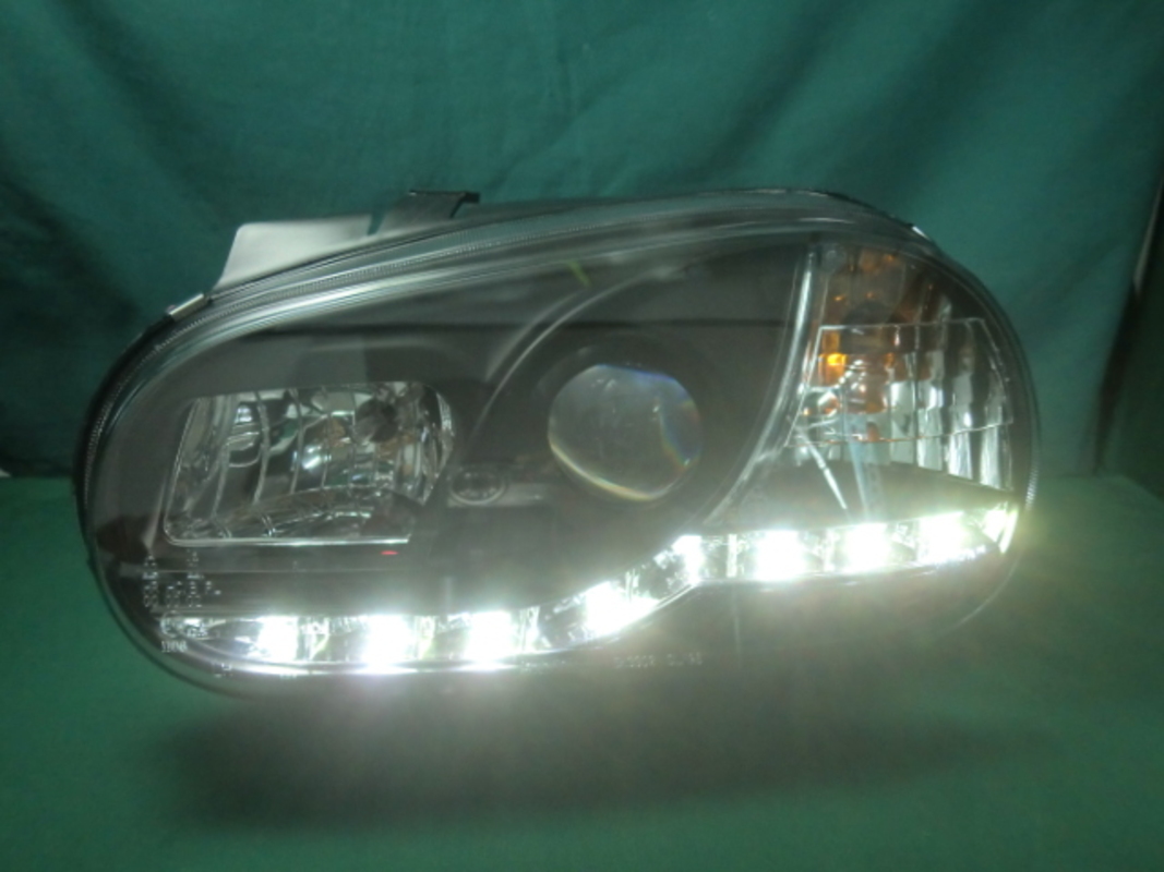 1998-2003 GOLF 4 黑框魚眼R8 大燈