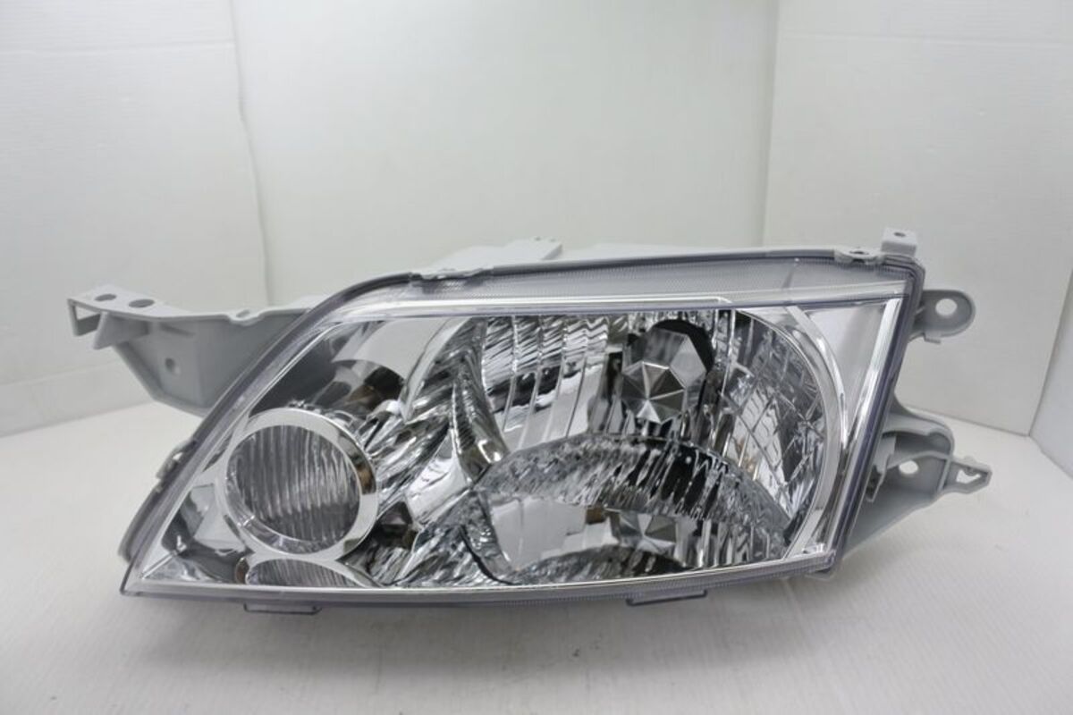 2002/06-2005 PREMACY 2.0 原廠型晶鑽 大燈