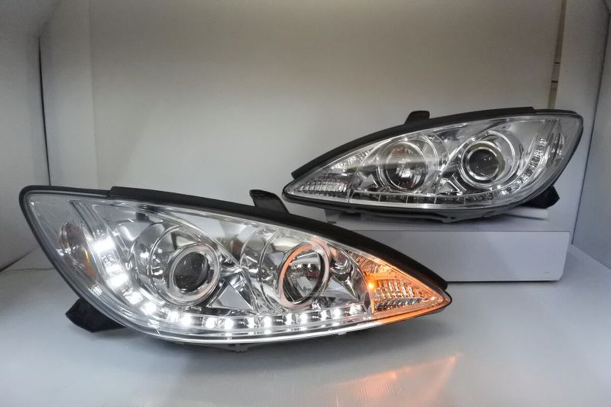 鉅巃車體 晶鑽魚眼R8大燈 此款大燈為12V 需要找電機自行修改
