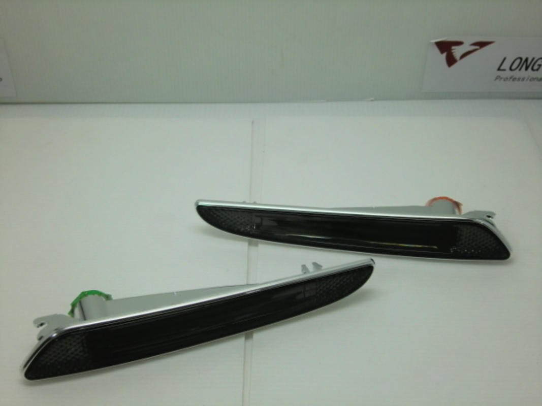 2006/09-2009/06 W211 E-CLASS 美規 薰黑 前保 側燈 (缺貨)