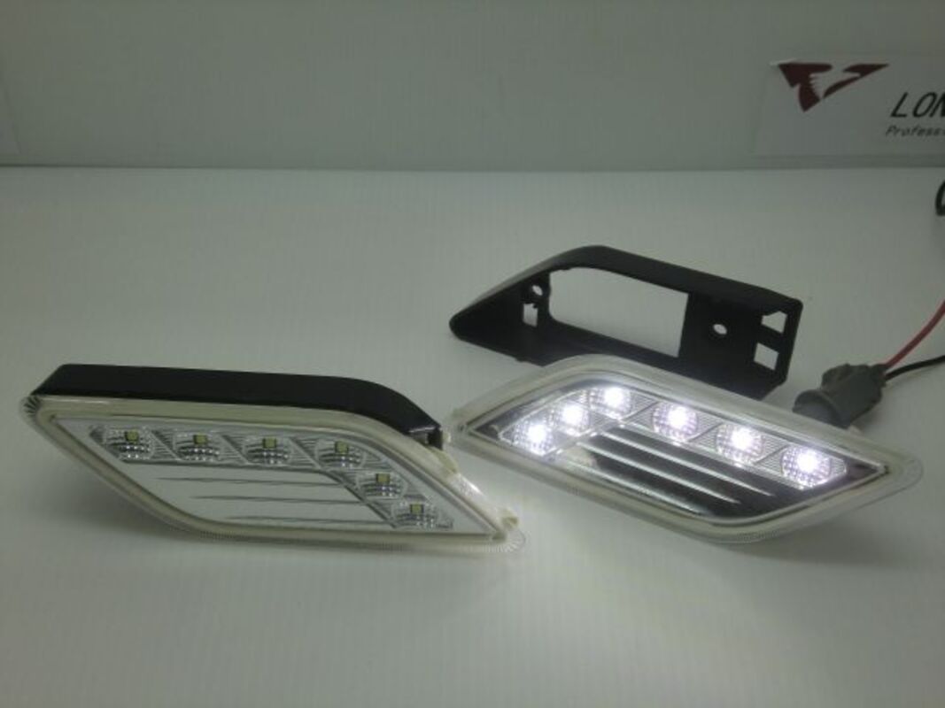 2009/07-2013/05 W212 E-CLASS LED 前保 晶鑽 側燈 (缺貨)