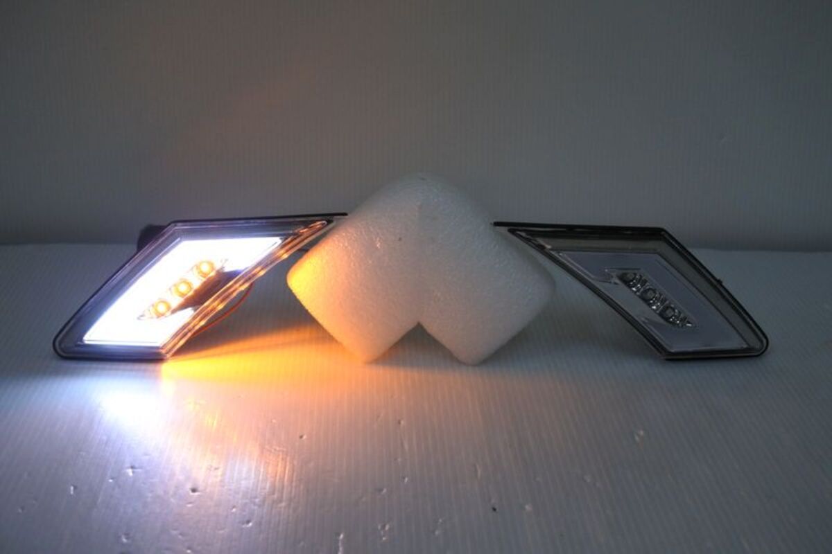 2012/06-2022/07 86 LED C型 晶鑽電鍍 葉子鈑 側燈