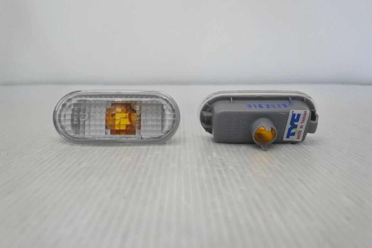 1999-2004 BORA 1998-2000 PASSAT 1999-2006 LUPO 原廠型 白 側燈