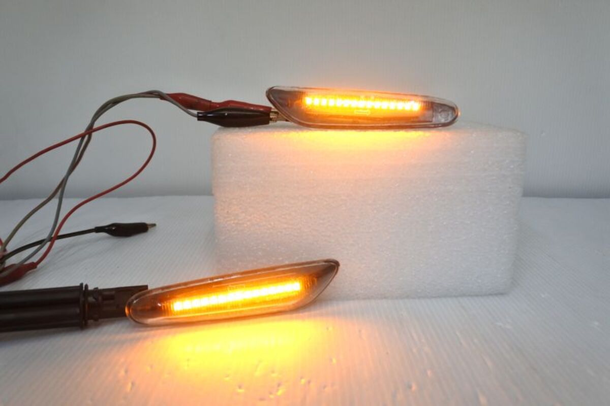 E90.E92.X1.E46 LED 黑底透明殼側燈 流水方向燈