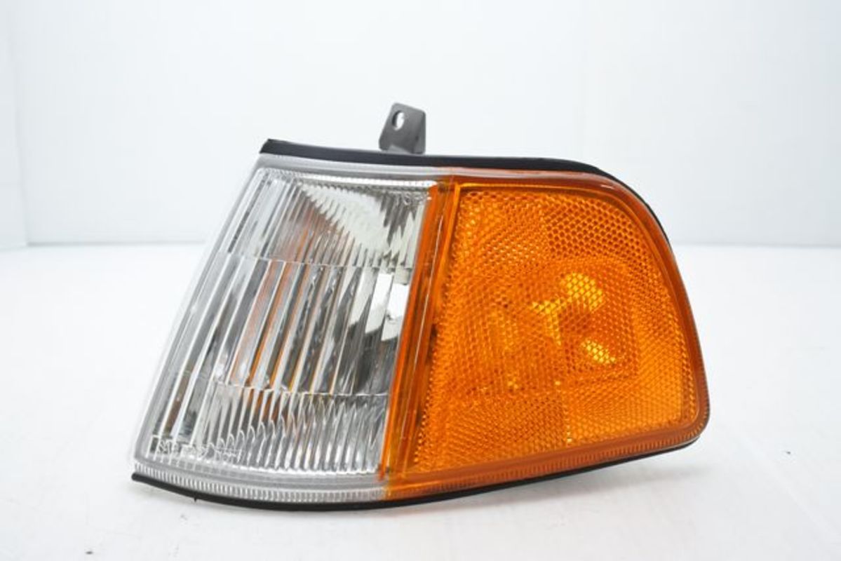 1990-1991 四代喜美 16V 3門 白黃 角燈
