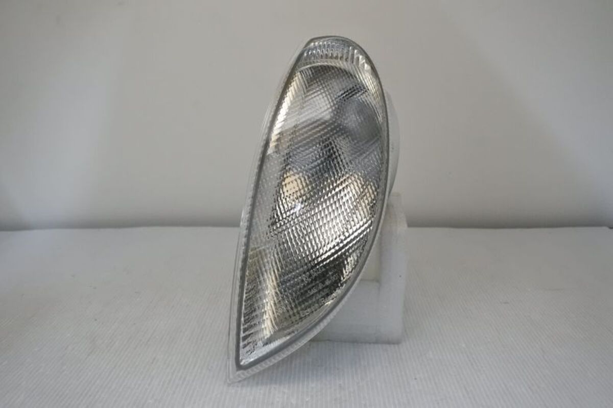 97-04 SLK R170 正廠 角燈