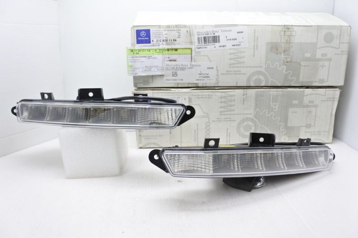 2009/07-2013/05 W212 E-CLASS 正AMG樣式 E63 日行燈 