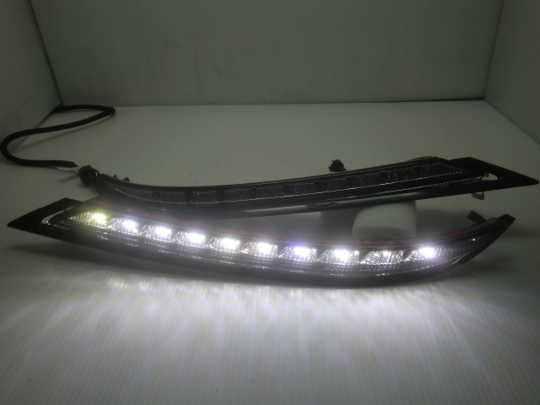 2009/11-2016/06 WISH LED 大燈下 日行燈 車美仕 (原車沒有裝過 需要割保桿)