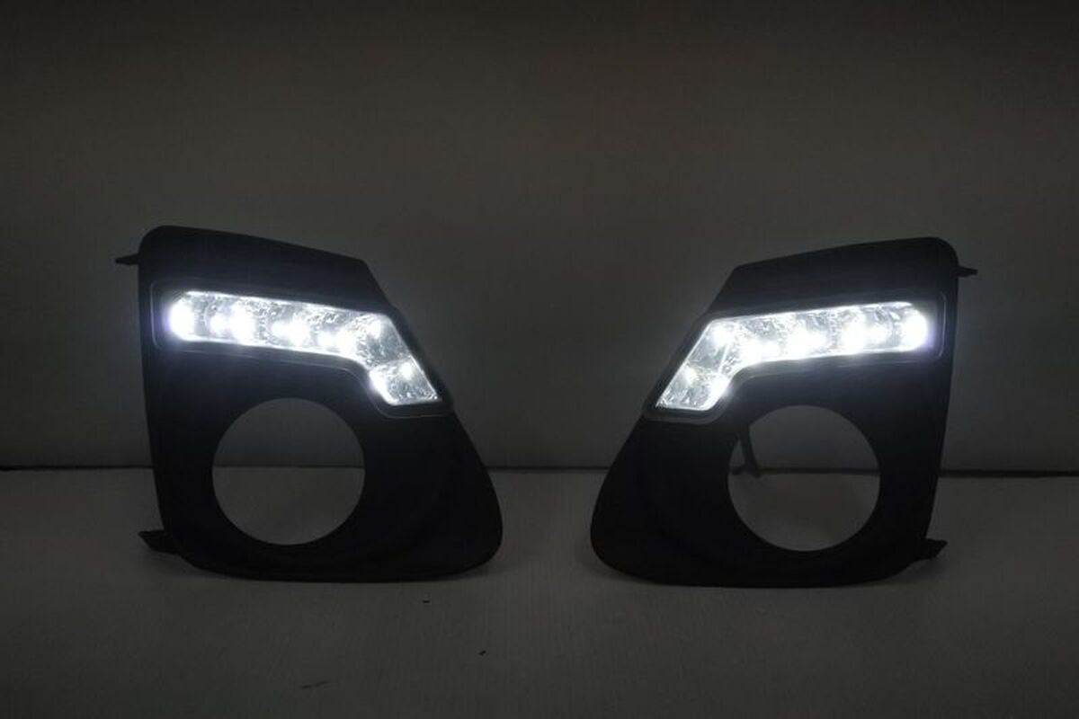 2010/07-2013/10 ALTIS 10.5代  LED 霧燈蓋 日行燈 晝行燈