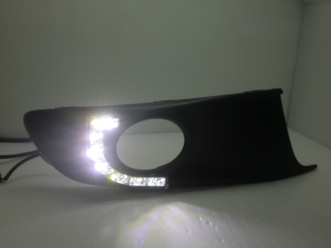 2011-2016/04 CADDY LED 日行燈 霧燈框 缺貨
