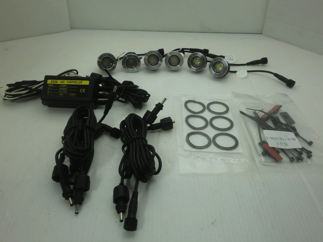 2011/07-2014/09 FIT 日行燈 (6顆LED燈.缺貨)