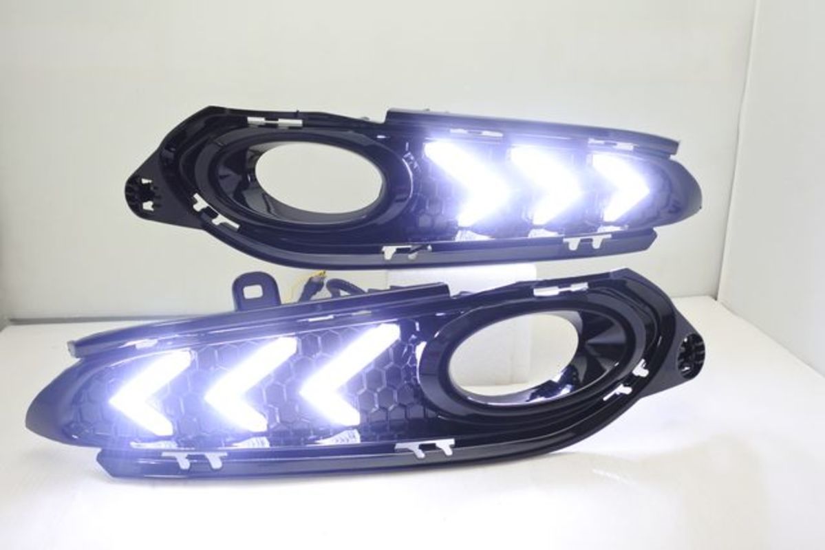 15-HRV LED箭頭野馬款 LED雙色日行燈 流水方向燈-有霧燈款C