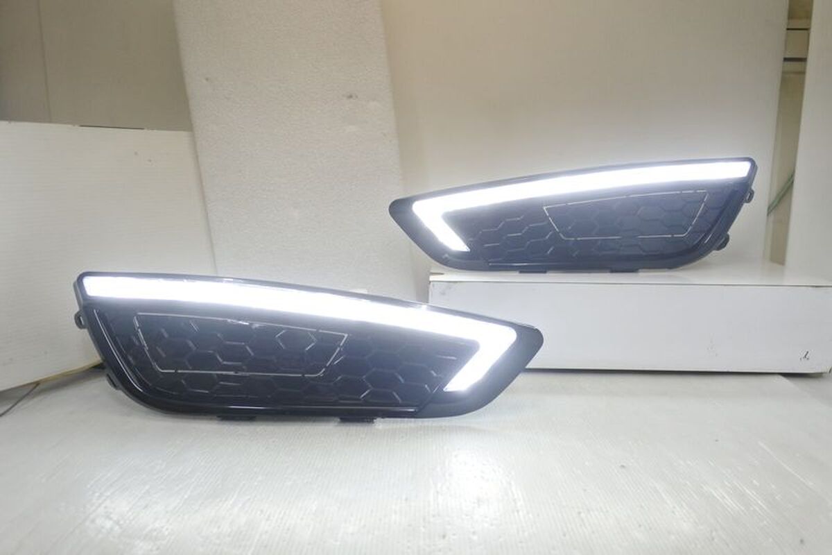 2015/11-2019/01 FOCUS MK 3.5 LED上光柱 雙色 日行燈 方向燈