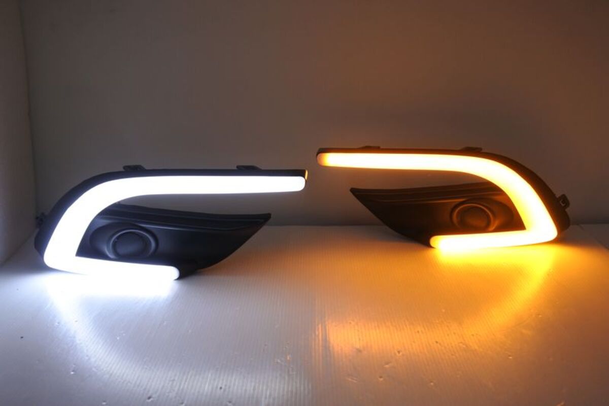 2016/09-2019/04 MAZDA 3 LED C型雙色 日行燈 方向燈