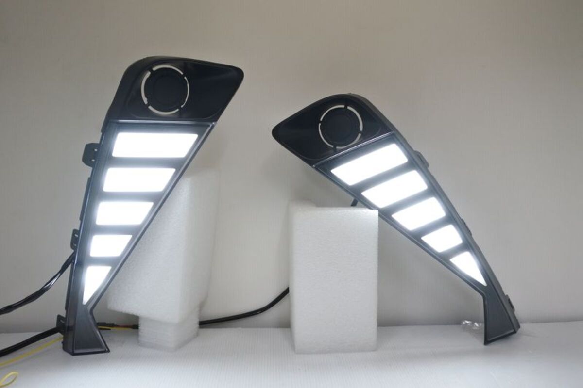2019/11-2023/09 CHR LED 雙色 野馬日行燈 序列式方向燈