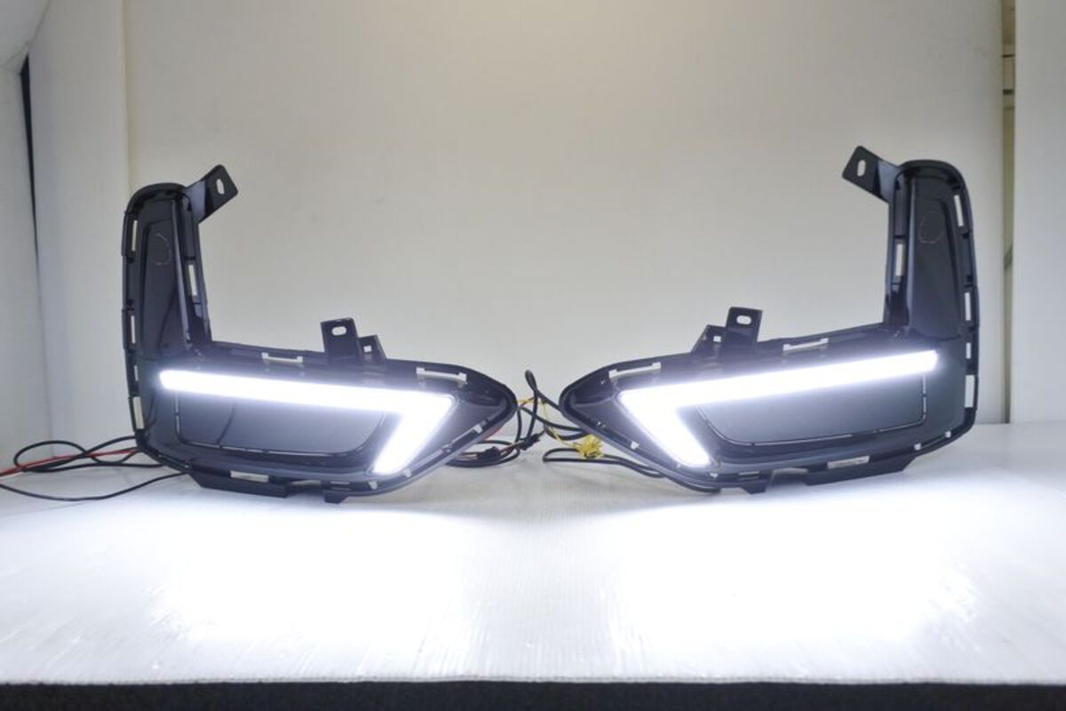2020/10-2024/03 SENTRA B18 LED 雙色獠牙 日行燈 方向燈
