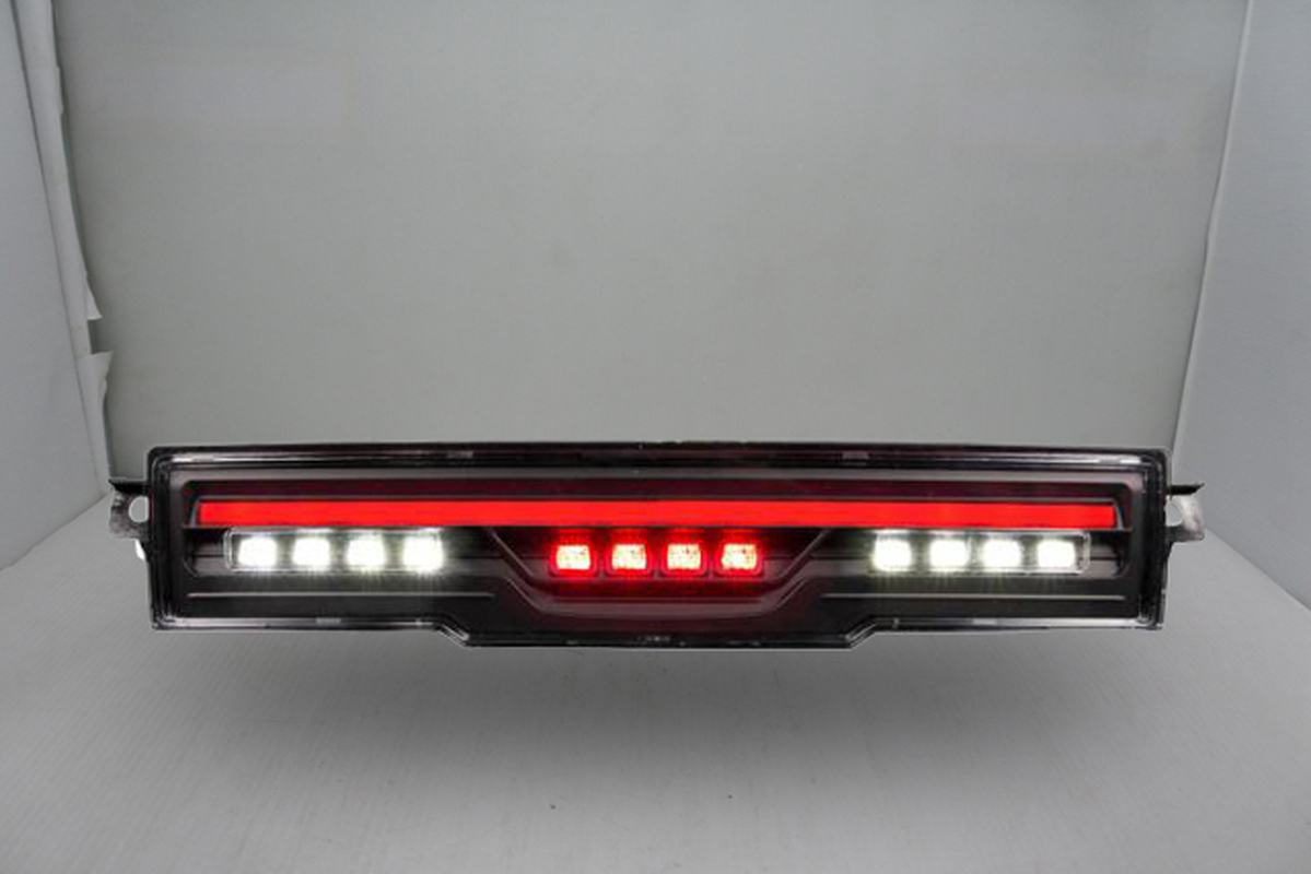 2022/08- 86 LED 升級保時捷款 黑底導光 尾燈 倒車燈 後霧燈