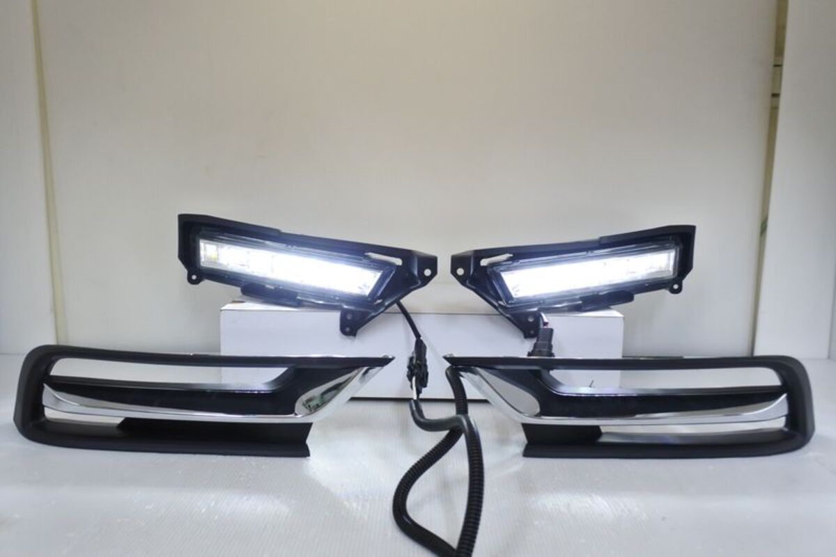 2022/05- HRV 原廠型LED一字款 霧燈 日行燈 含開關線組