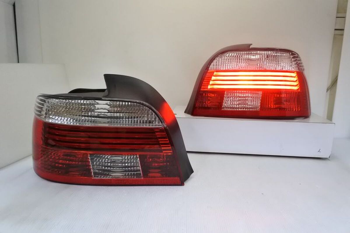2001-2003 E39 原廠型LED晶鑽紅白 尾燈