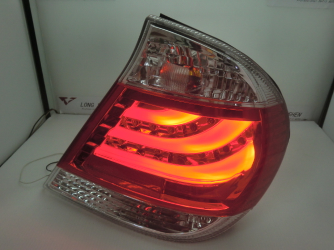 2002-2005 CAMRY 美規 LED光條 晶鑽紅白 尾燈