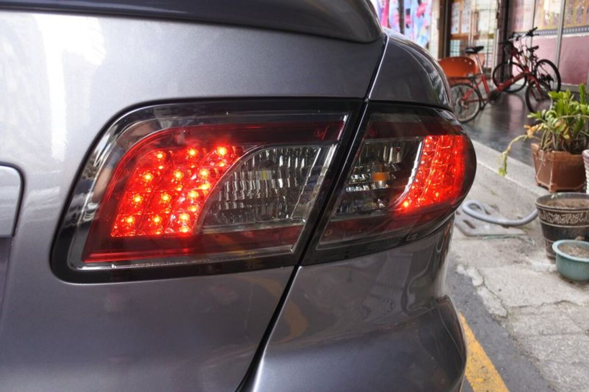2002/09-2007 MAZDA 6 4門 LED升級新款樣式 薰黑 尾燈
