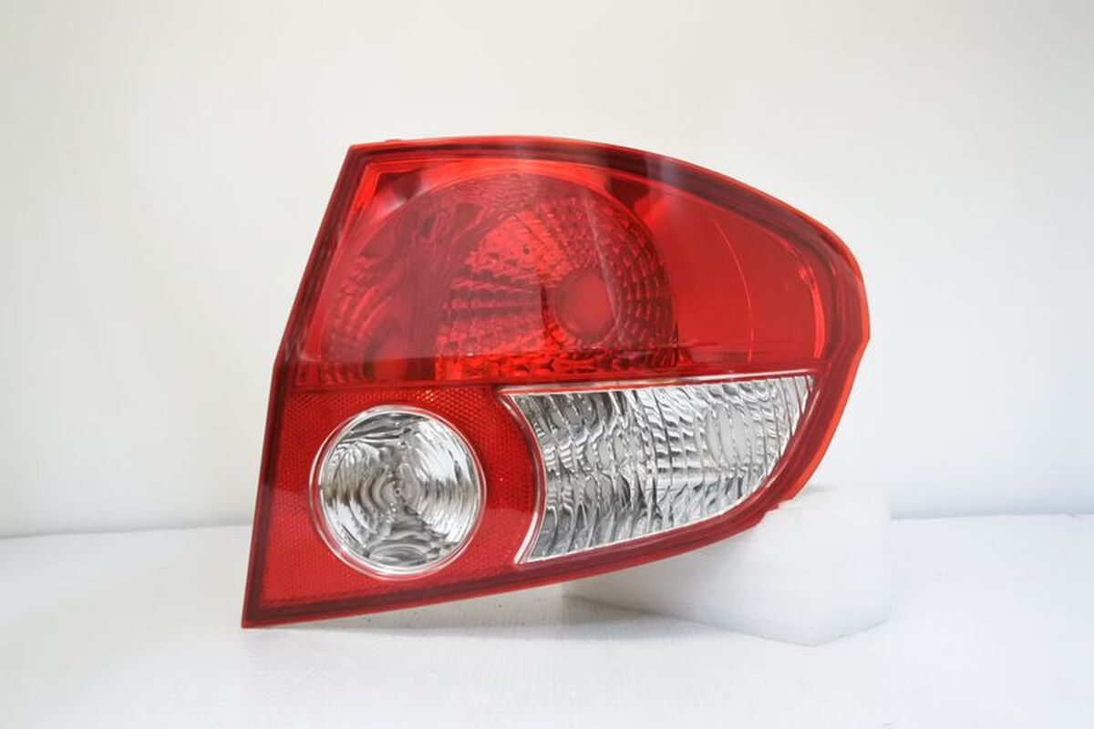 2004-2006 GETZ 原廠型紅白 尾燈